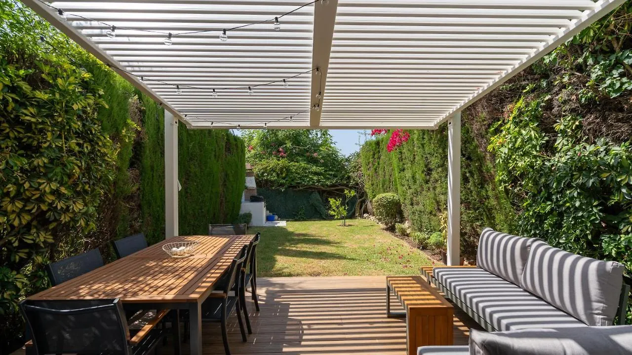 Luxury Townhouse Capricho Golden Mile Villa Marbella Vakantiehuis