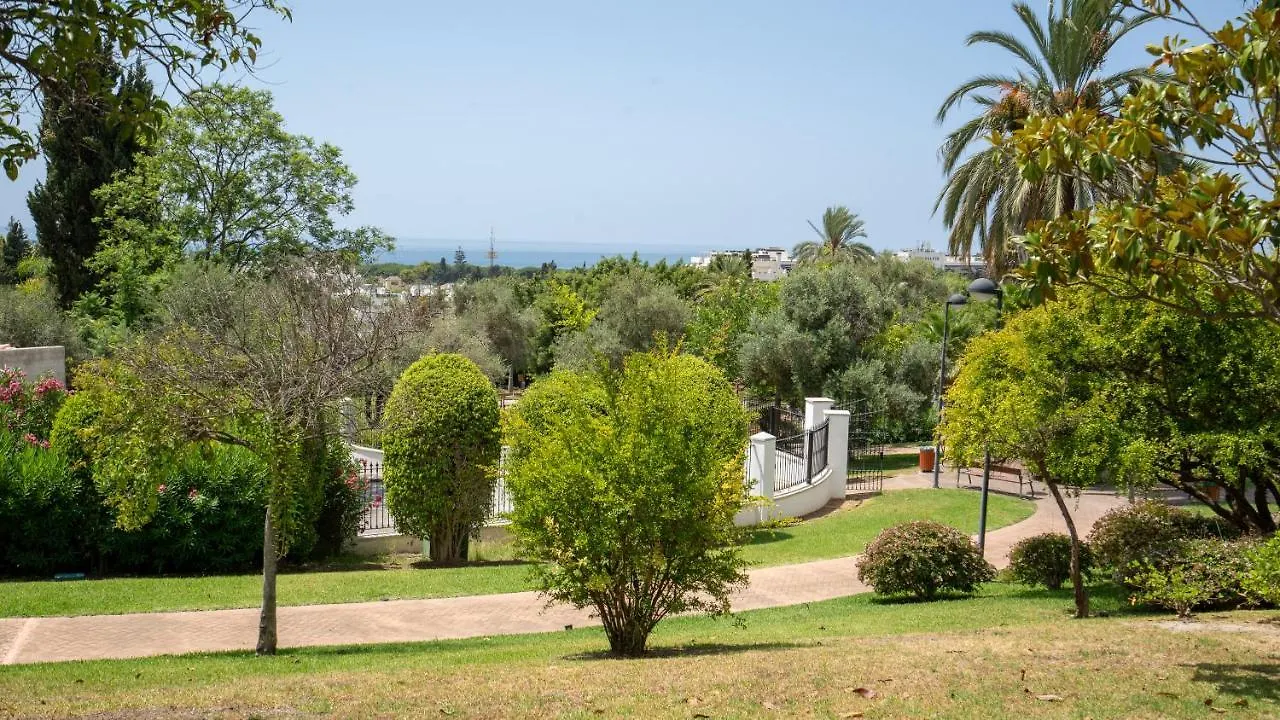 Luxury Townhouse Capricho Golden Mile Villa Marbella Vakantiehuis