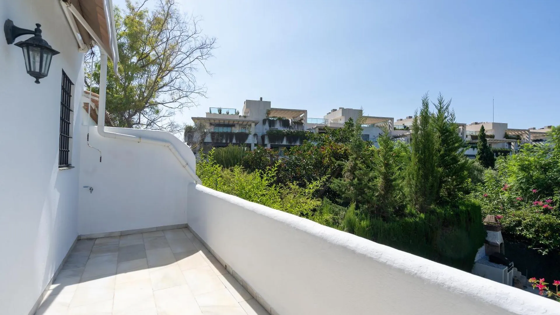 Luxury Townhouse Capricho Golden Mile Villa Marbella Vakantiehuis